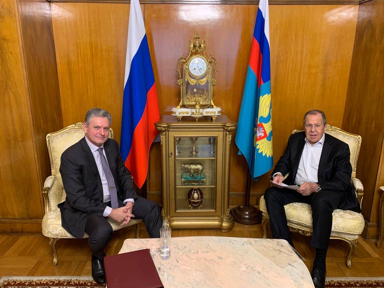 Николай Малинов се среща с един от главните руски военнопрестъпници Сергей Лавров